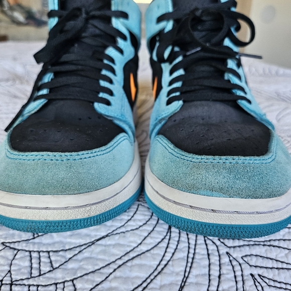 VGUC Nike Jordan 1 High Zoom Air CMFT Bleached Aqua Teal Orange Black 9 - Picture 11 of 16